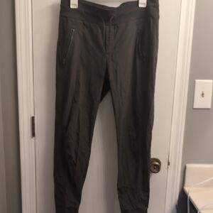 Athleta Olive Green Trekkie Joggers Athleisure Size 10